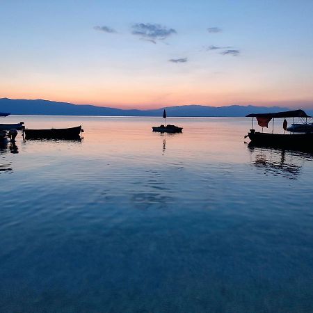 Ohrid Happy Apartments Экстерьер фото