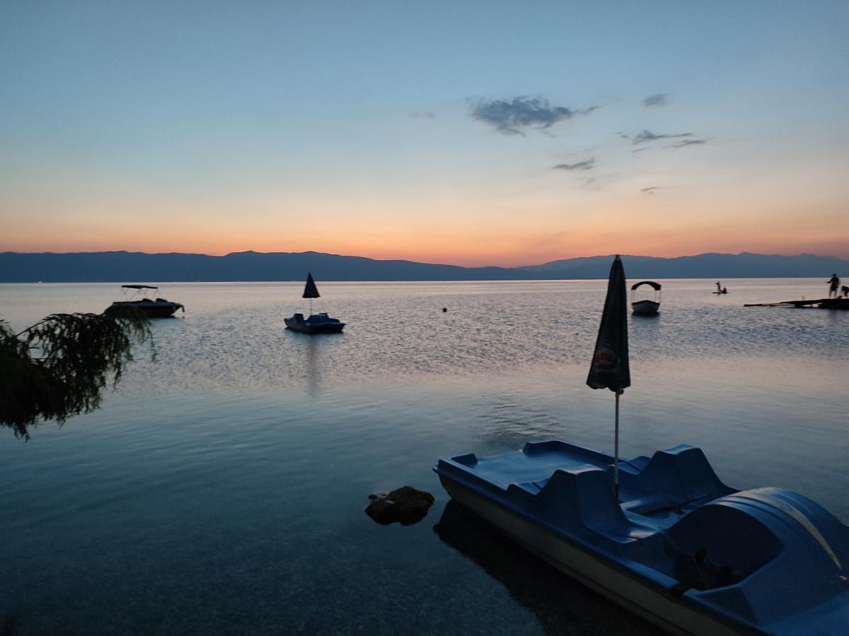 Ohrid Happy Apartments Экстерьер фото